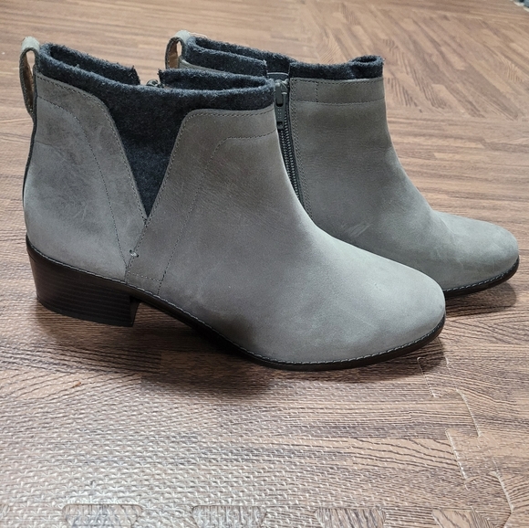 Vionic Joslyn Leather Charcoal Gray Weather Resistant Ankle Boots Size 9 - Picture 4 of 10